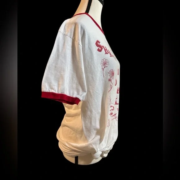 White and Red Shannon and The Clams Band T-Shirt - Picture 4 of 5